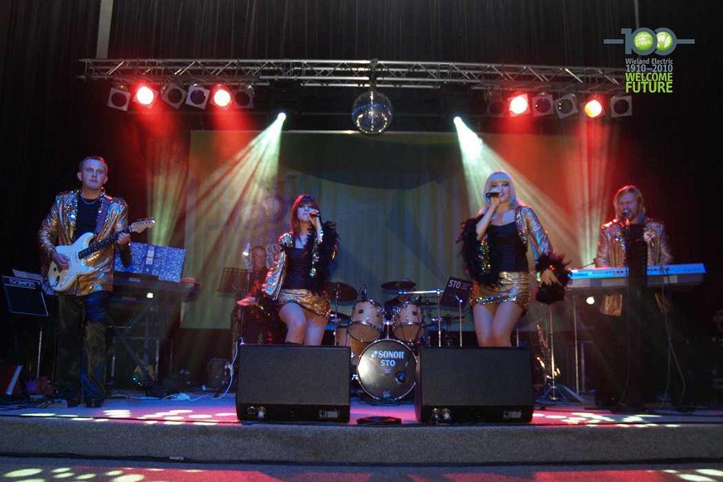 Live concert of ABBA tribute band at a music festival